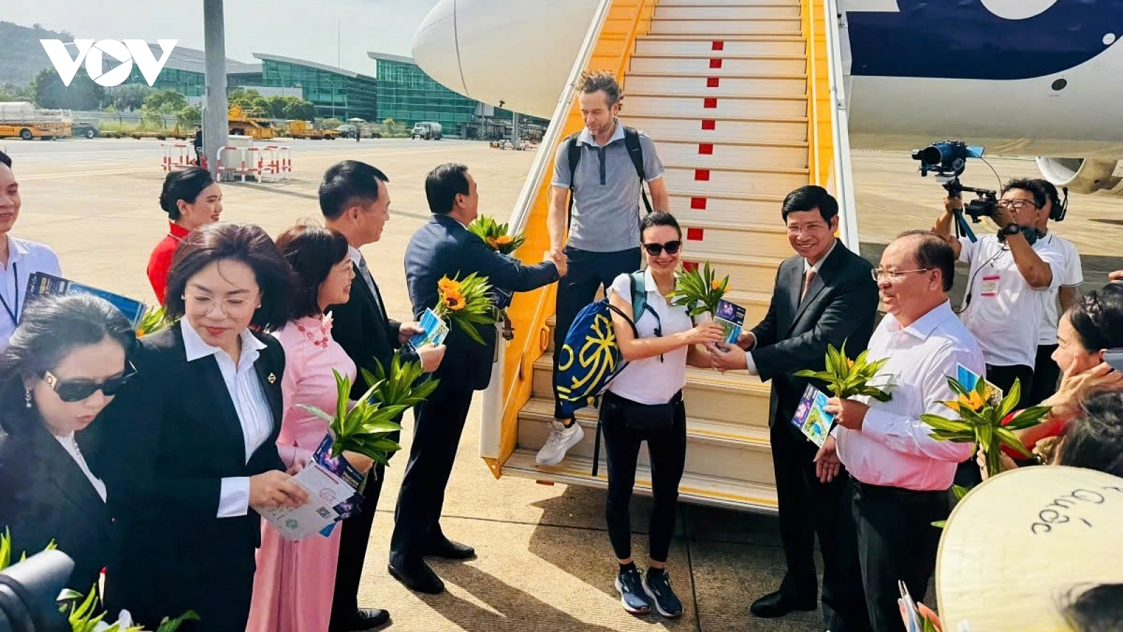 Vietnam welcomes 20 millionth international visitor in 2025