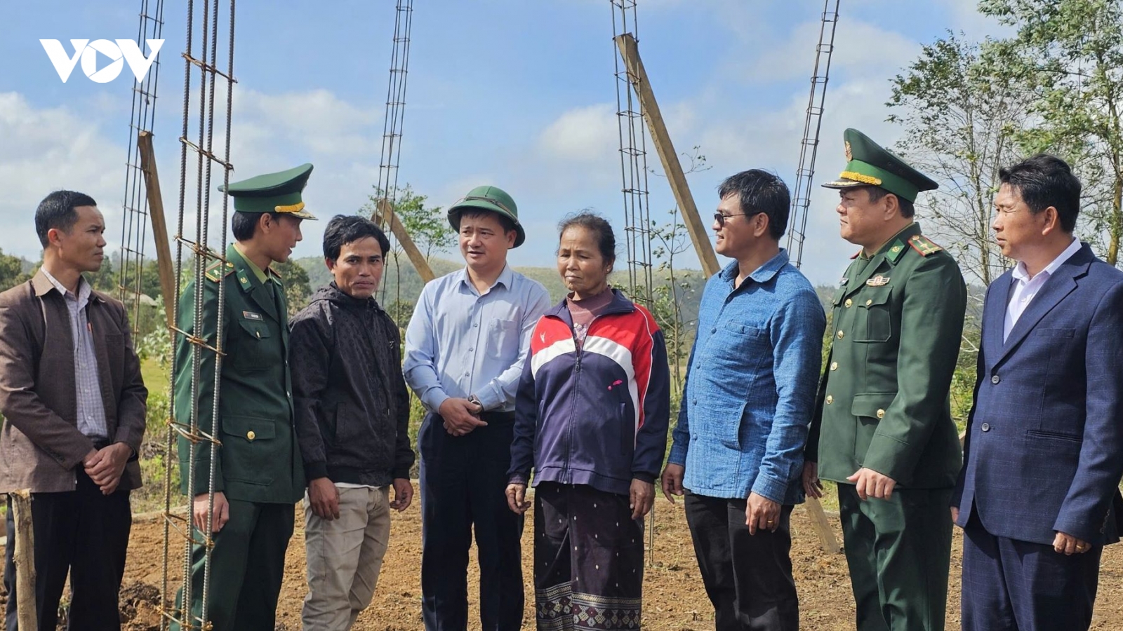 Xây dựng nhà “Nghĩa tình nơi biên giới Việt Nam - Lào” tại Savannakhet