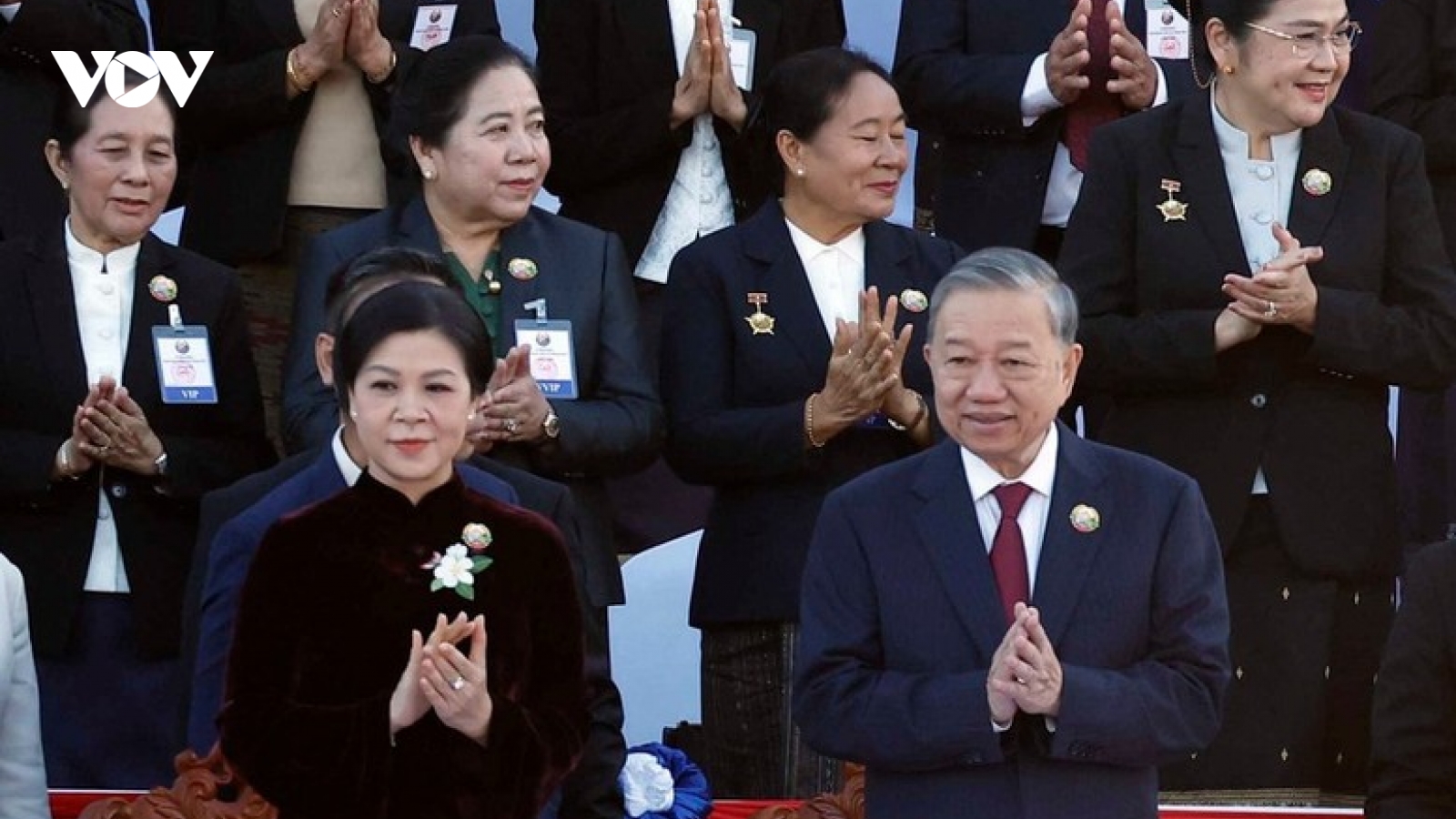 Tổng Bí thư dự Lễ kỷ niệm trọng thể 50 năm Quốc khánh nước CHDCND Lào
