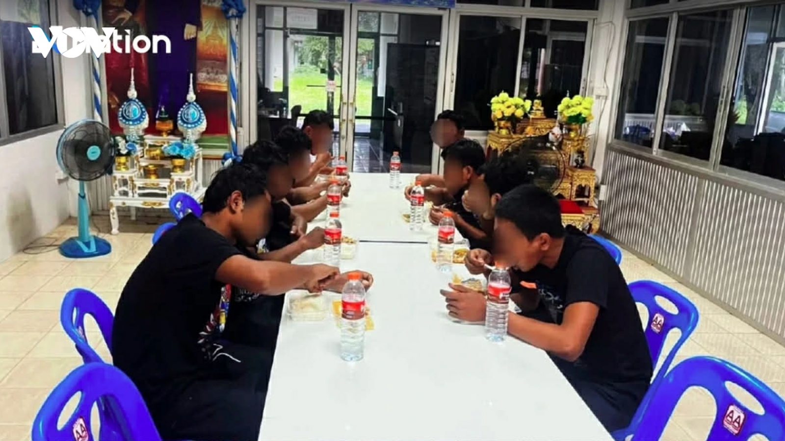 Thái Lan trao trả 18 binh sĩ Campuchia về nước