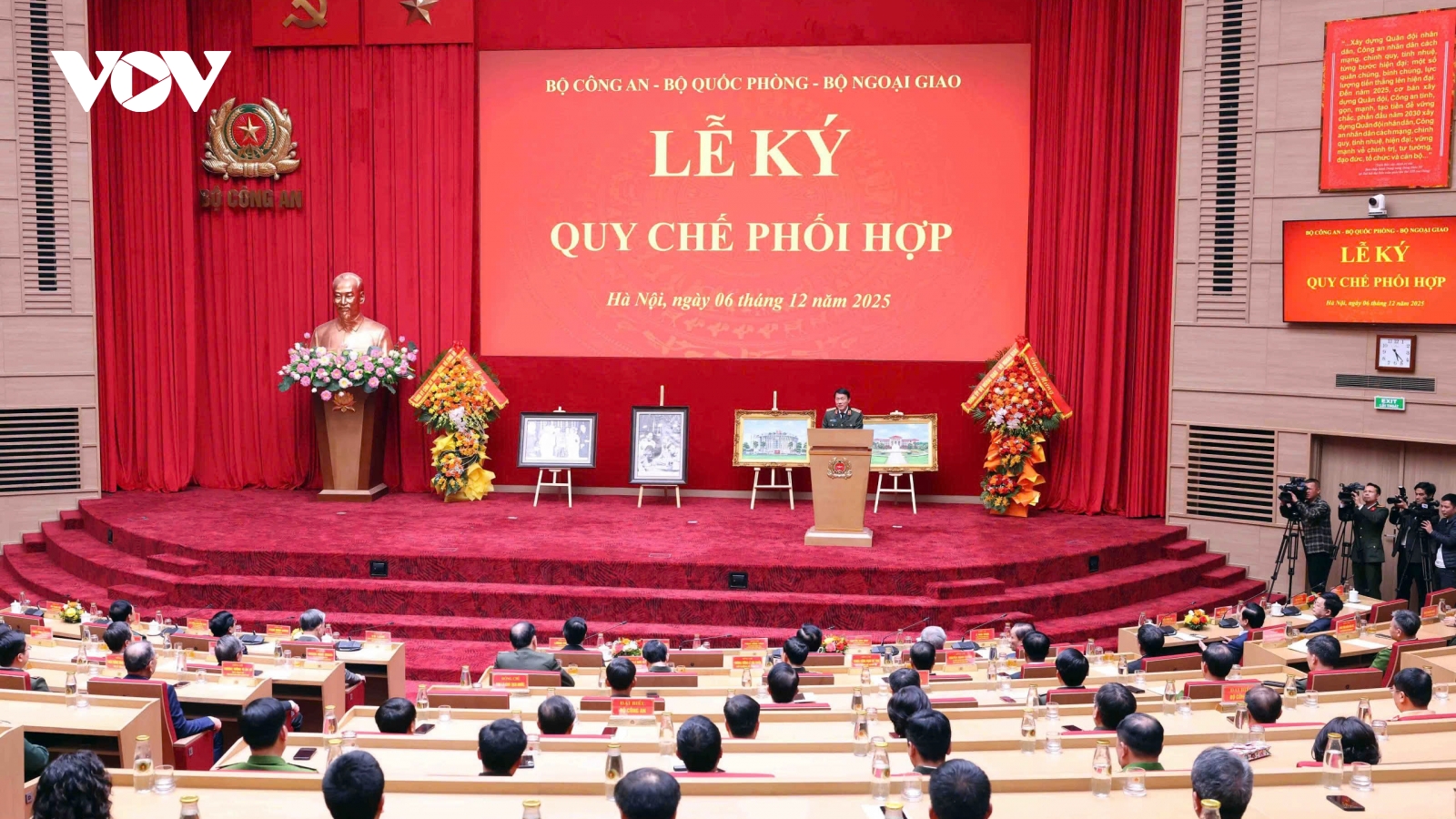 Tăng cường phối hợp công an - quân đội - ngoại giao trong giai đoạn mới