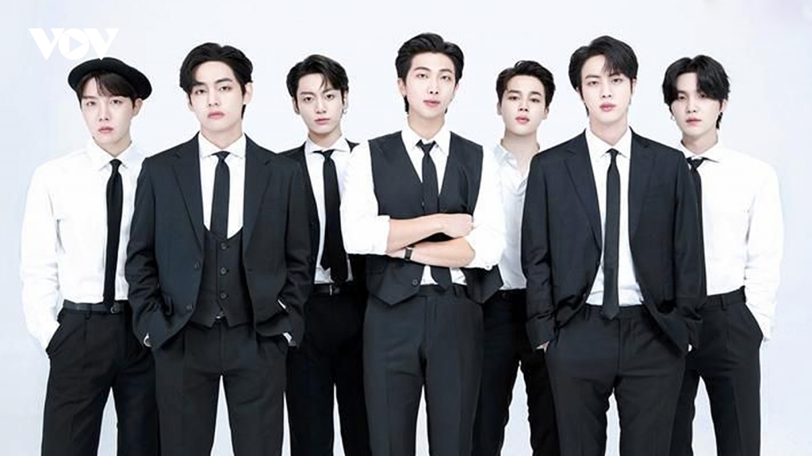 Nhóm nhạc K-pop BTS đang phải vật lộn để quyết định có nên tan rã hay không?