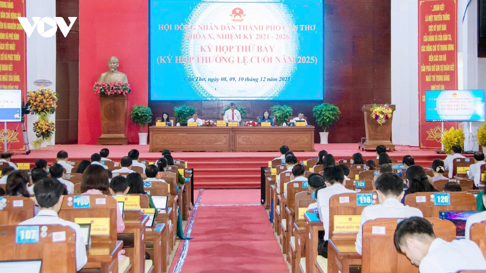 Cần Thơ rà soát, cơ cấu lại đội ngũ công chức của các xã, phường