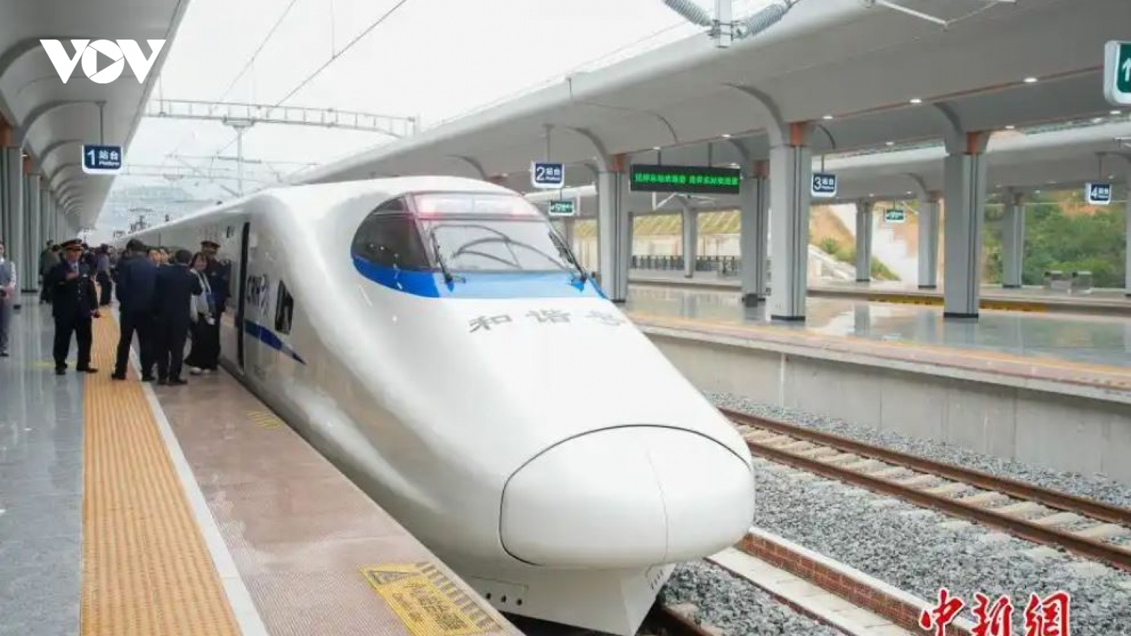 Đường sắt cao tốc sát biên giới Việt - Trung của Trung Quốc thông xe toàn tuyến