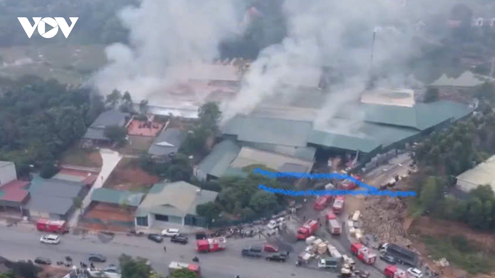 Phú Thọ: Cháy lớn tại xưởng ván ép rộng hàng nghìn mét vuông ở xã Xuân Lũng