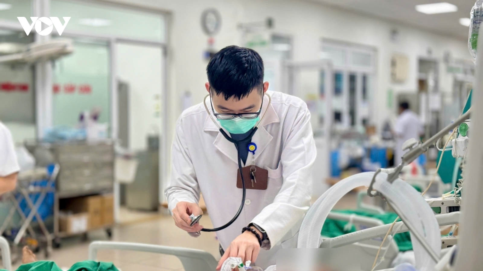 Cúm mùa có thể trở thành bệnh lý nguy hiểm, người bệnh nền càng phải quan tâm