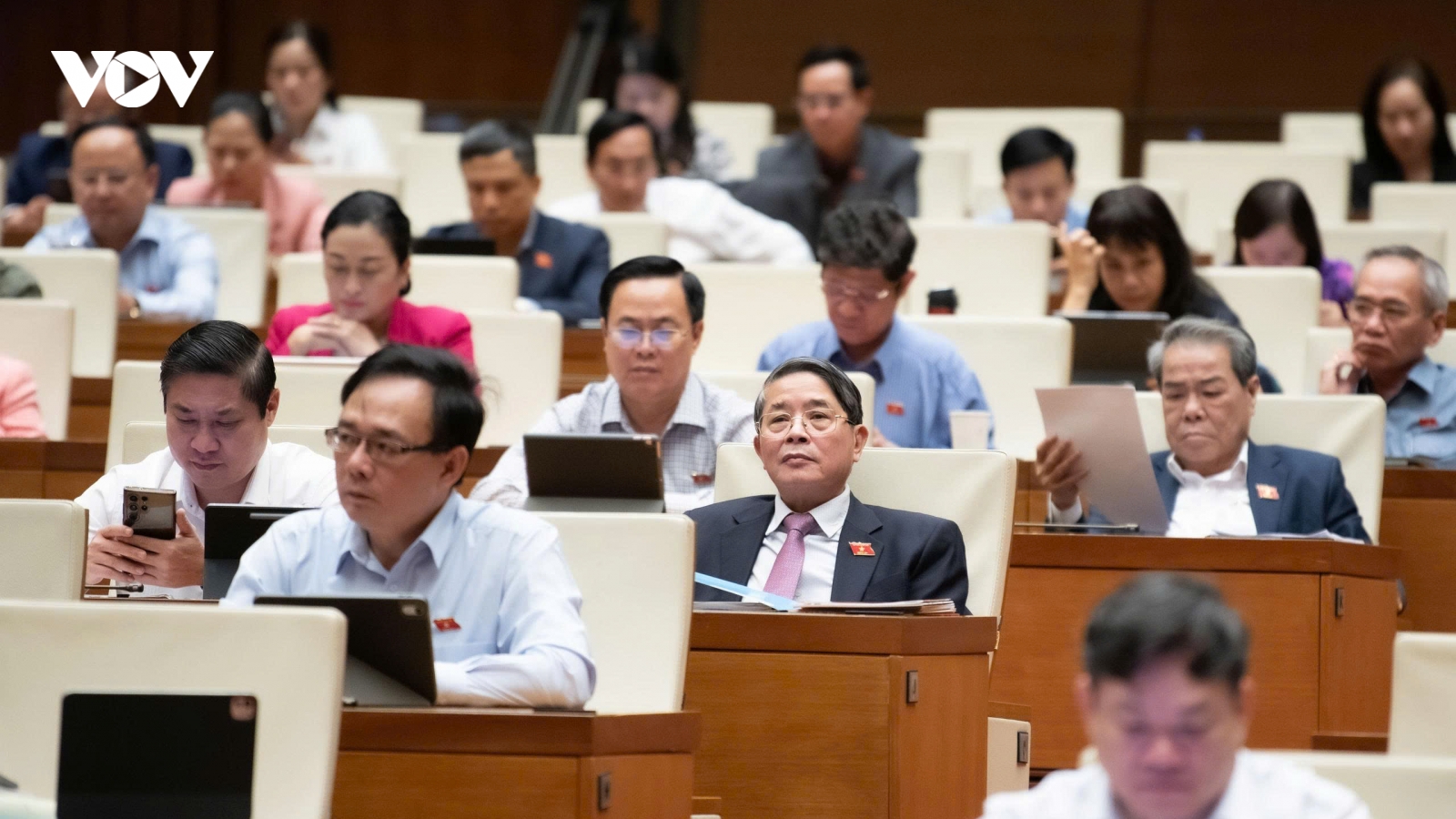 Phạm nhân được hiến mô, bộ phận cơ thể; người bị tạm giữ, tạm giam được nhận quà