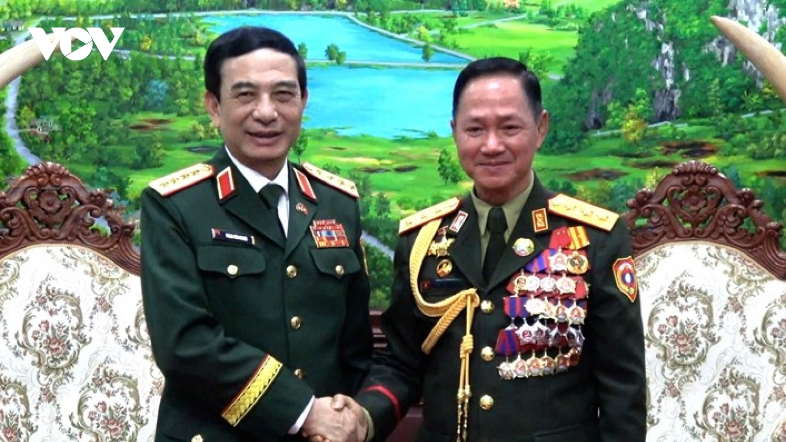 Đại tướng Phan Văn Giang hội kiến Bộ trưởng Bộ Quốc phòng Lào