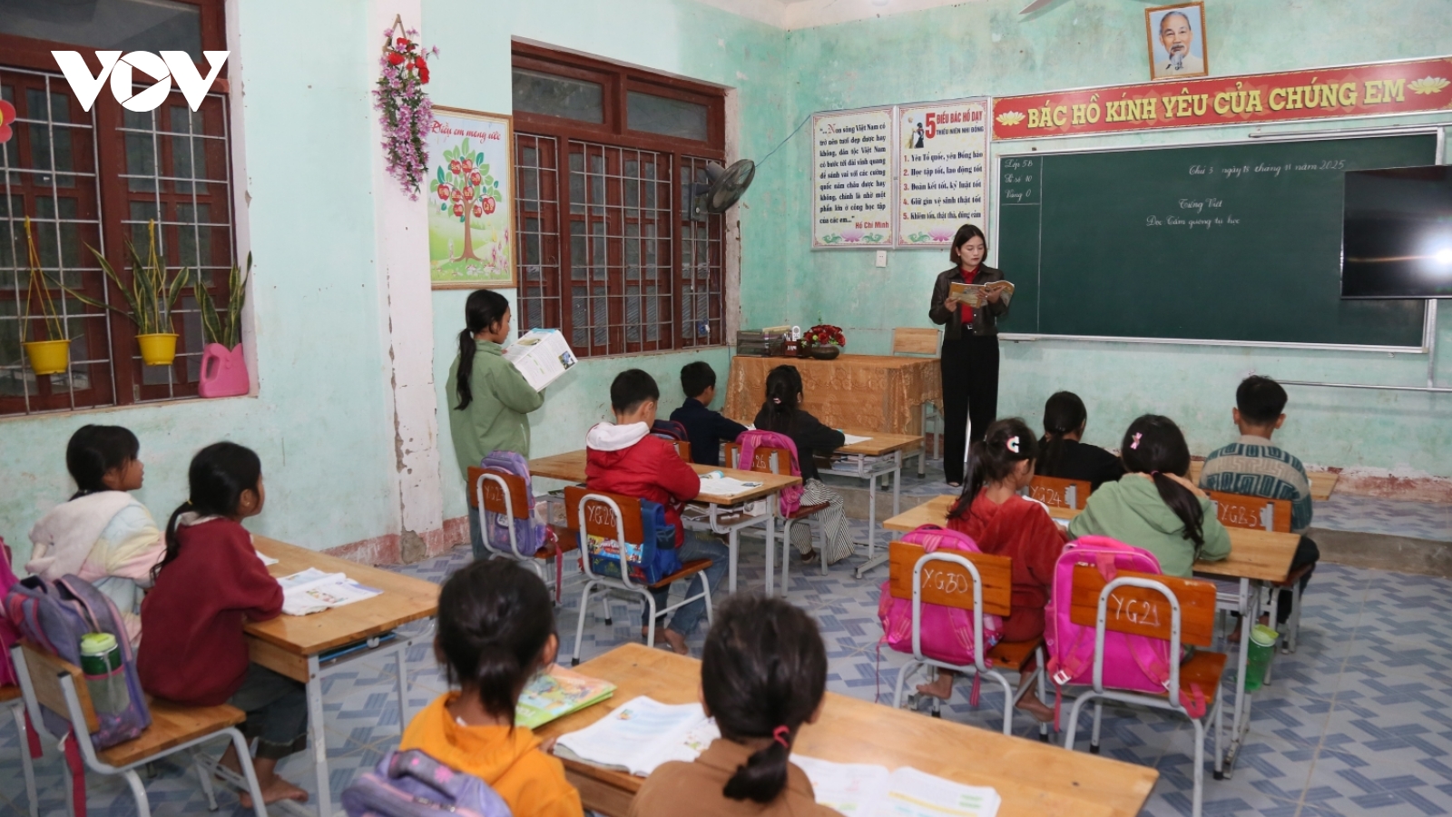 Quảng Trị thiếu khoảng 3.300 giáo viên nhưng vẫn phải tinh giản biên chế