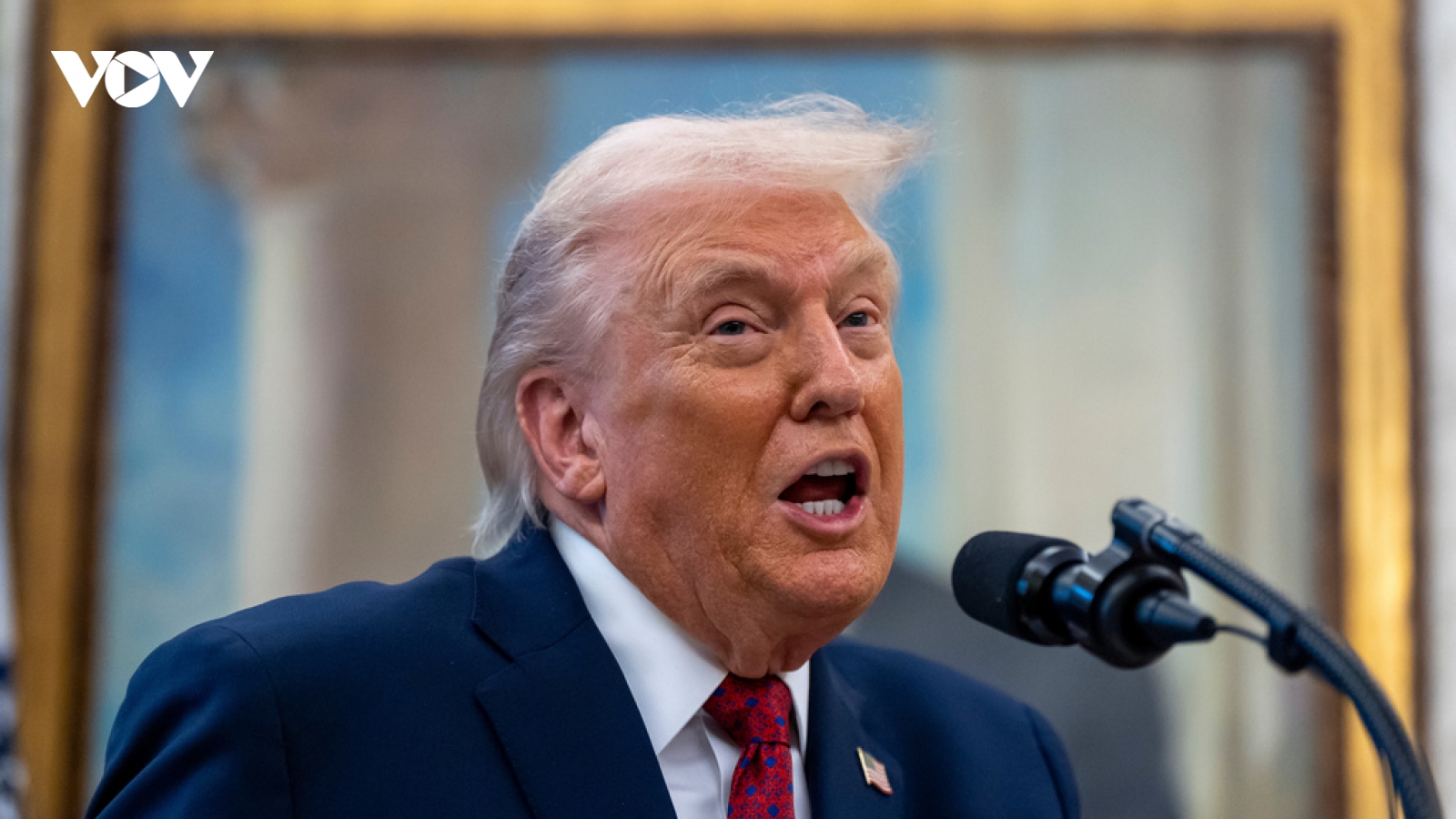 Ông Trump ra lệnh “phong tỏa toàn diện” tàu dầu bị trừng phạt ra vào Venezuela
