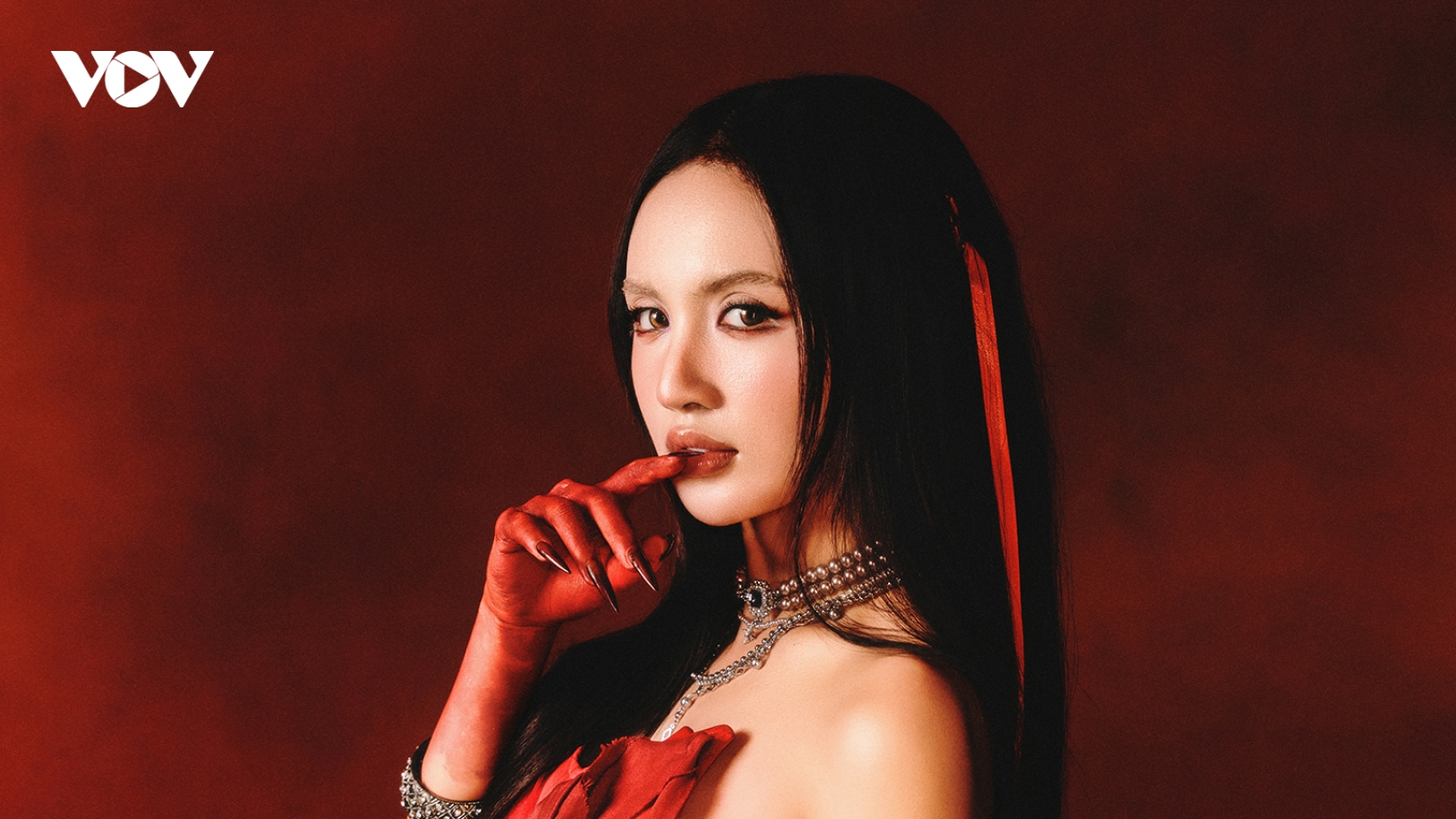 Con gái Mars Anh Tú khẳng định không "dựa hơi" gia đình khi debut Vpop
