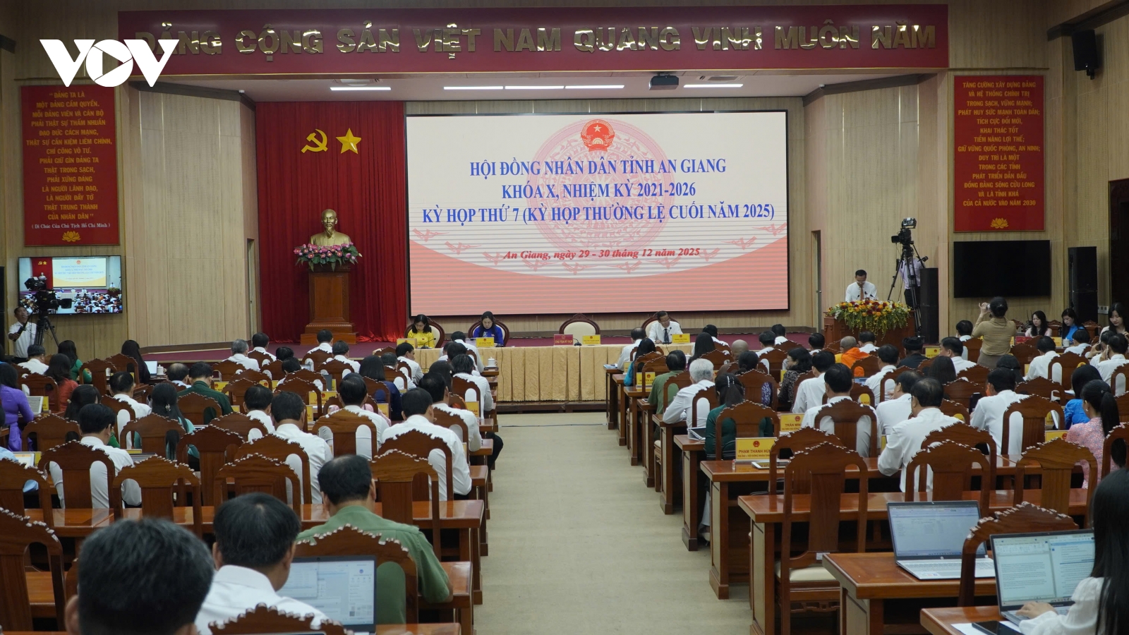 An Giang: Kỳ họp HĐND đầu tiên tổ chức chất vấn sau hợp nhất