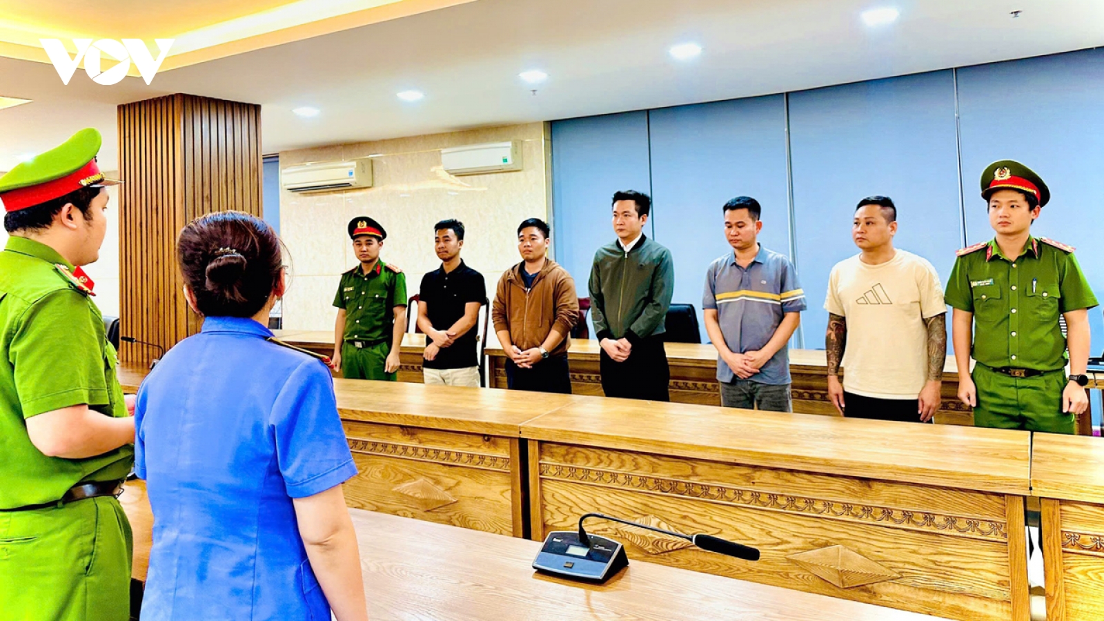 Bắt giữ 5 đối tượng “chạy án” vụ rửa tiền quy mô 67.000 tỷ đồng