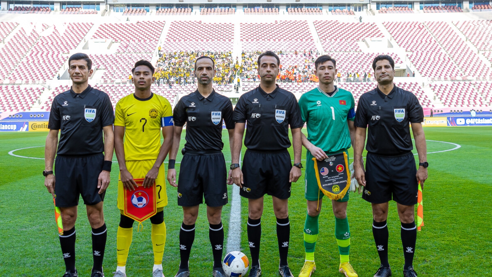 Trọng tài có duyên với U22 Việt Nam điều khiển trận chung kết SEA Games 33