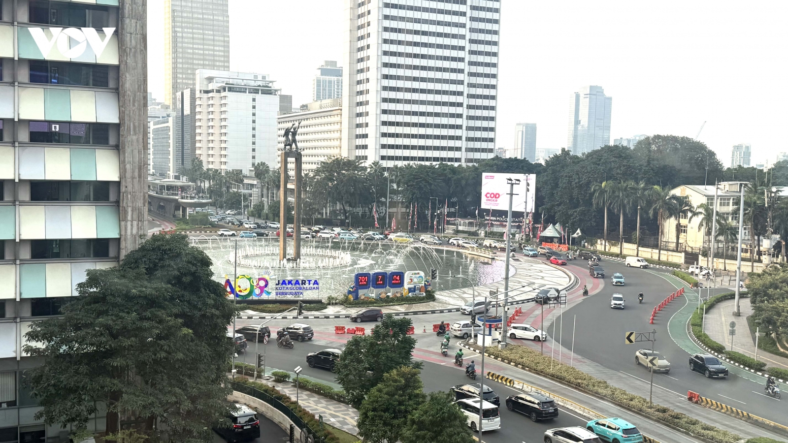 Indonesia tổ chức tiệc năm mới tiết kiệm để đoàn kết với người dân vùng bão lũ