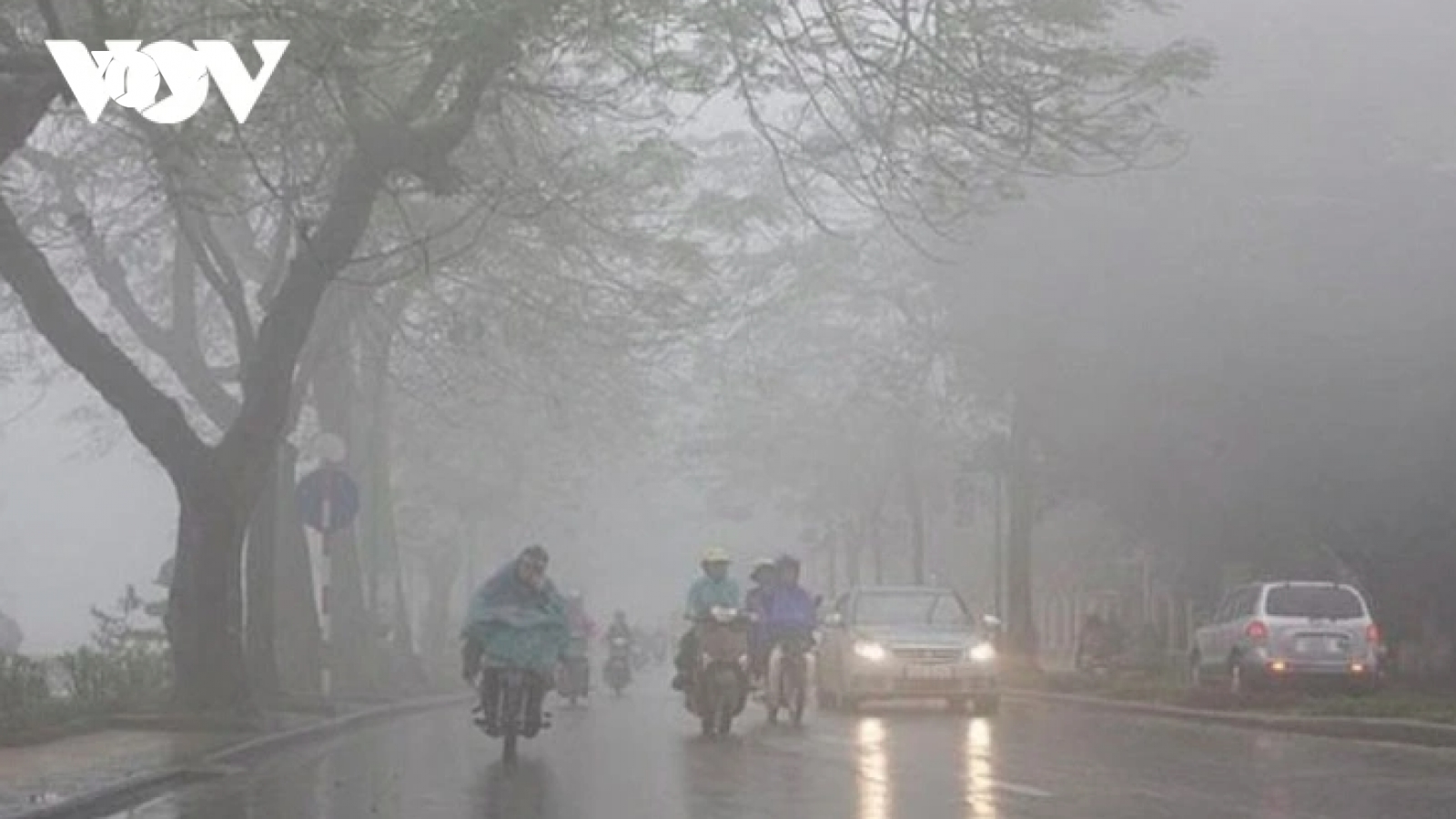 Không khí lạnh tăng cường, Đông Bắc Bộ có mưa rào, nhiệt độ giảm 3-6 độ