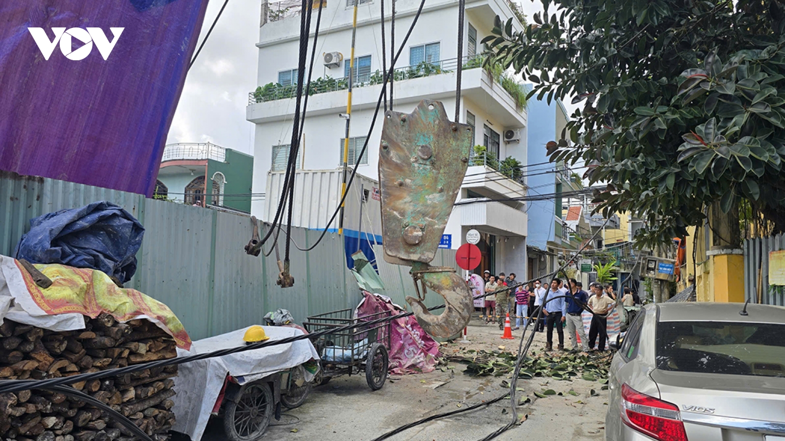 UBND phường Hải Châu (Đà Nẵng) thông tin vụ cẩu tháp gãy đổ xuống đường