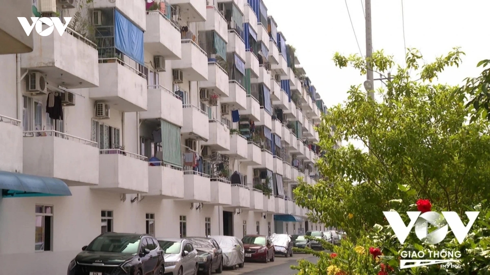An cư ở Hà Nội: Lựa chọn nào cho người trẻ?