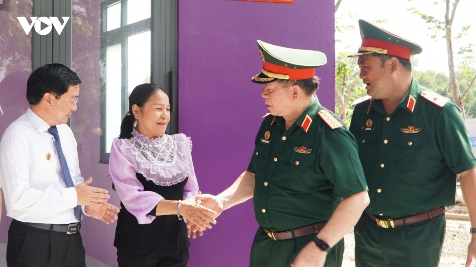 Xây dựng Điểm dân cư biên giới: Nhà mới - sinh kế mới