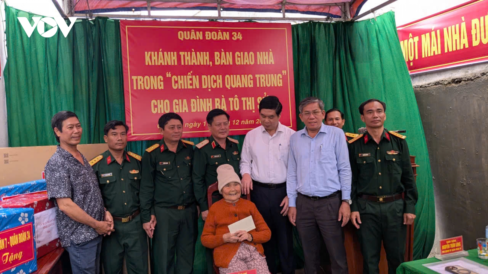 Bàn giao ngôi nhà đầu tiên trong “Chiến dịch Quang Trung” tại Gia Lai