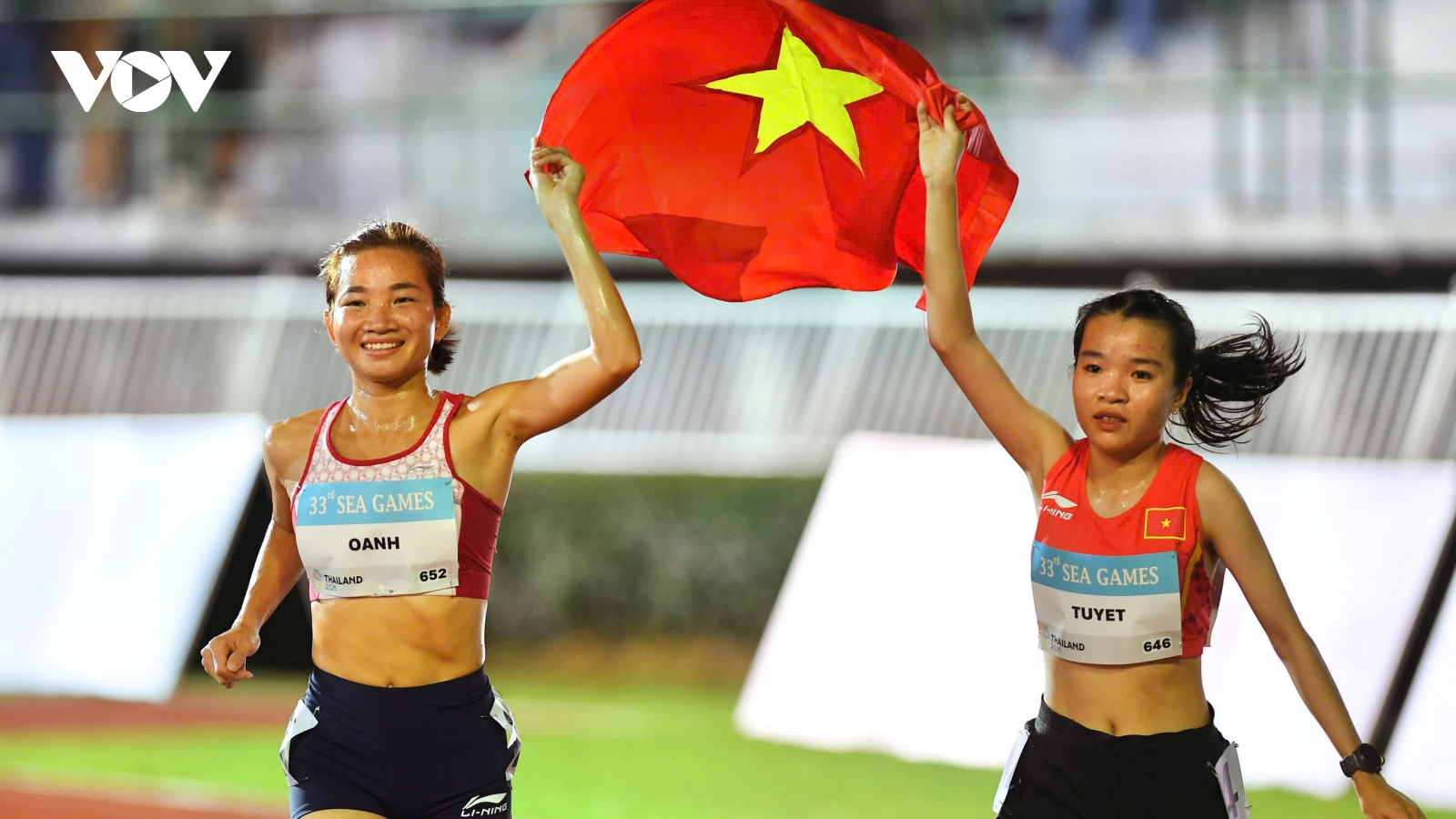 Nguyễn Thị Oanh giành HCV chạy 5000m nữ SEA Games 33, nối dài các kỷ lục