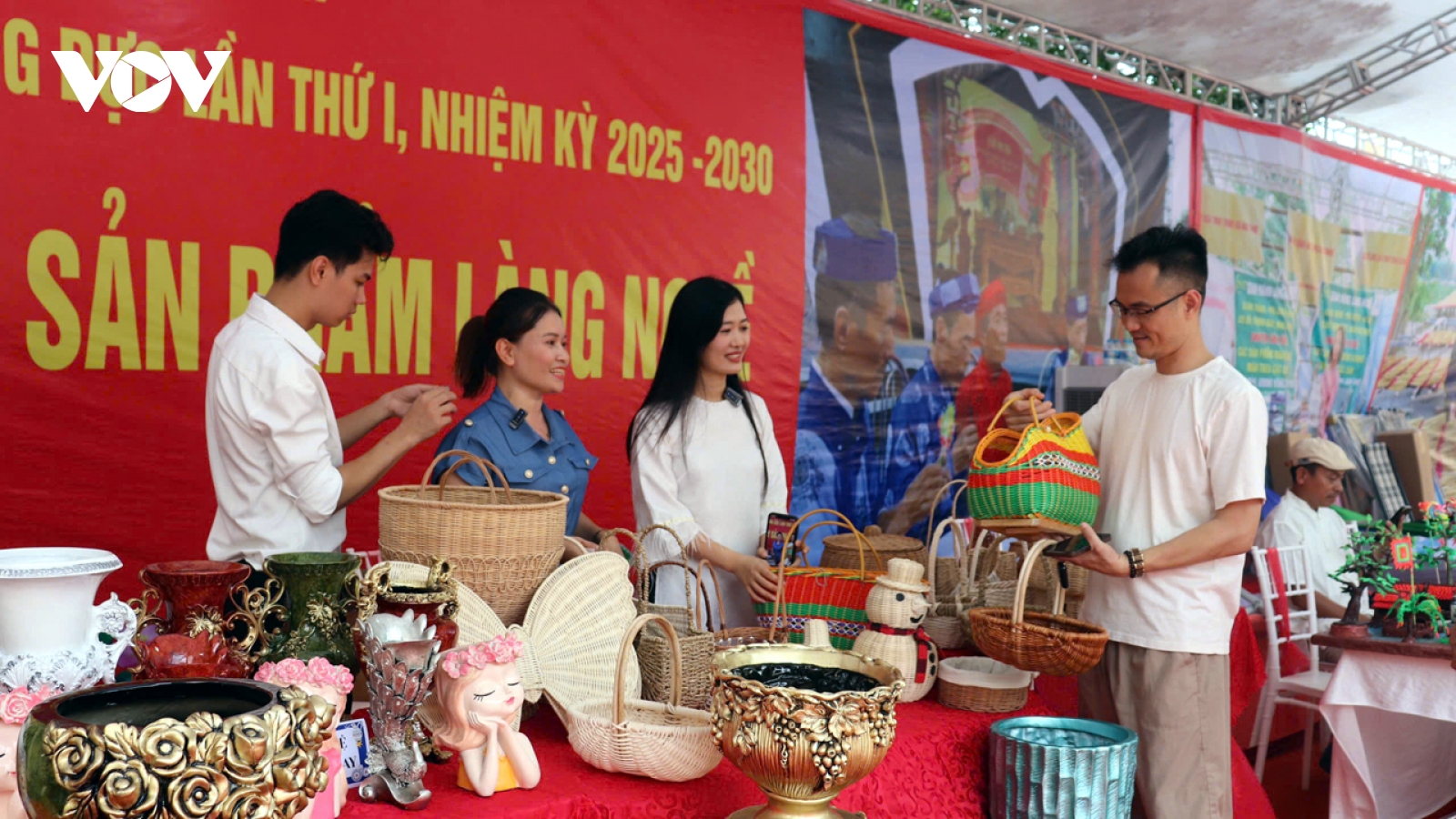 Làm mới sản phẩm OCOP - “hạ tầng mềm” cho phát triển bền vững