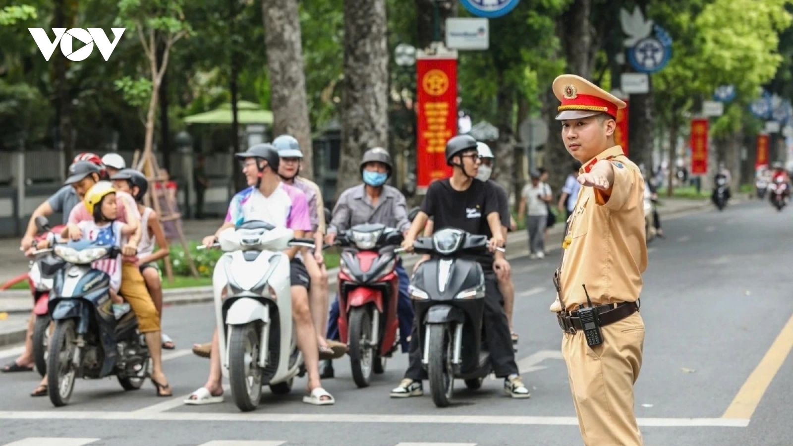 Phân luồng giao thông phục vụ Đại hội Thi đua yêu nước toàn quốc lần thứ XI