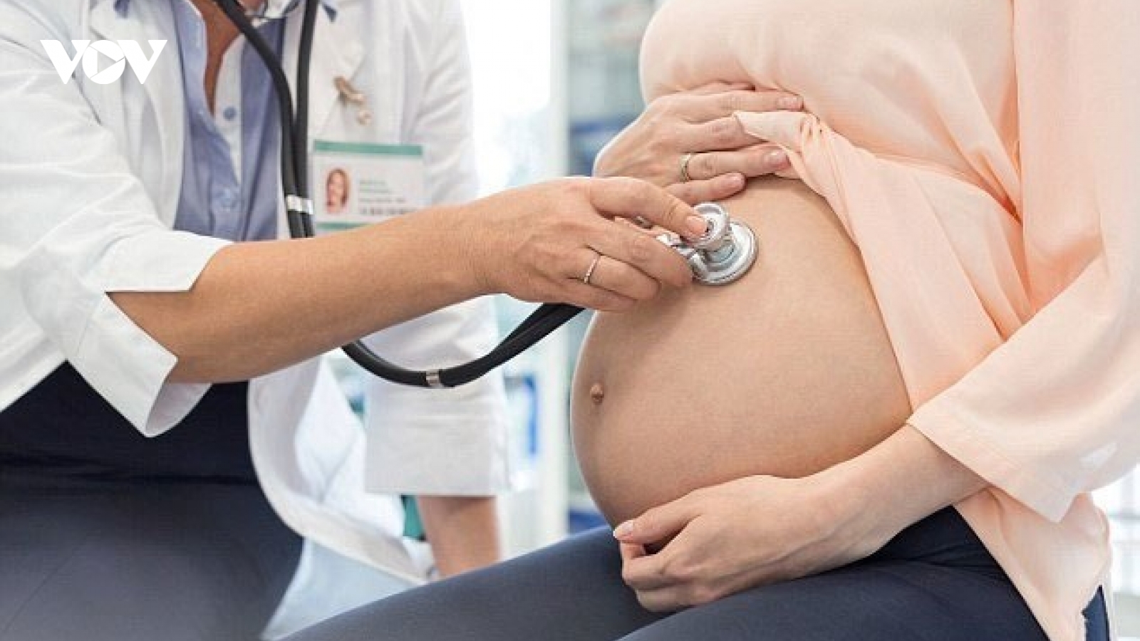 Ngoài 40 tuổi muốn sinh bé thứ hai, nguy cơ gì cho sức khỏe của mẹ và bé?