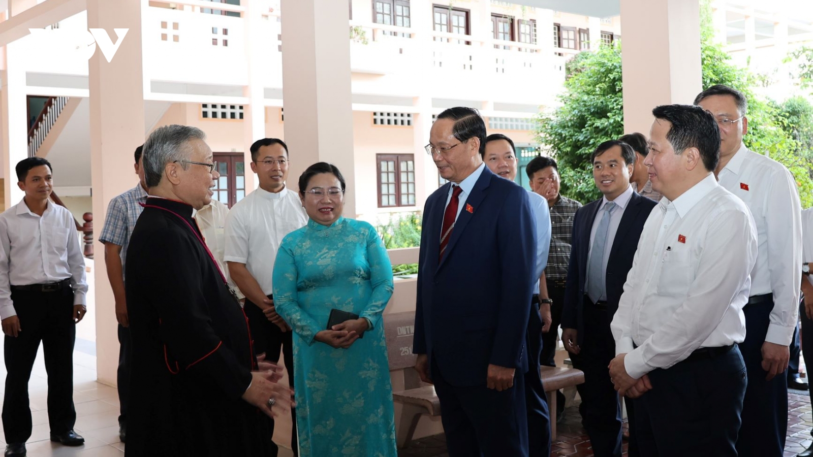 Phó Chủ tịch Quốc hội Trần Quang Phương chúc mừng Giáng sinh tại Cần Thơ