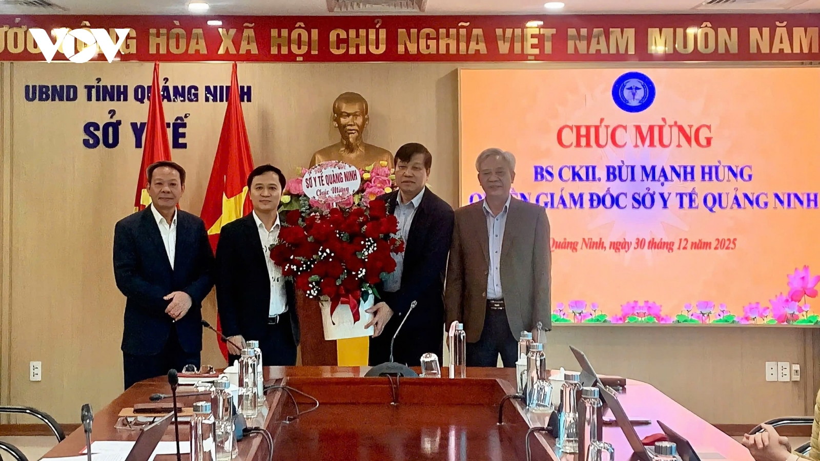 Ông Bùi Mạnh Hùng giữ chức quyền Giám đốc Sở Y tế Quảng Ninh