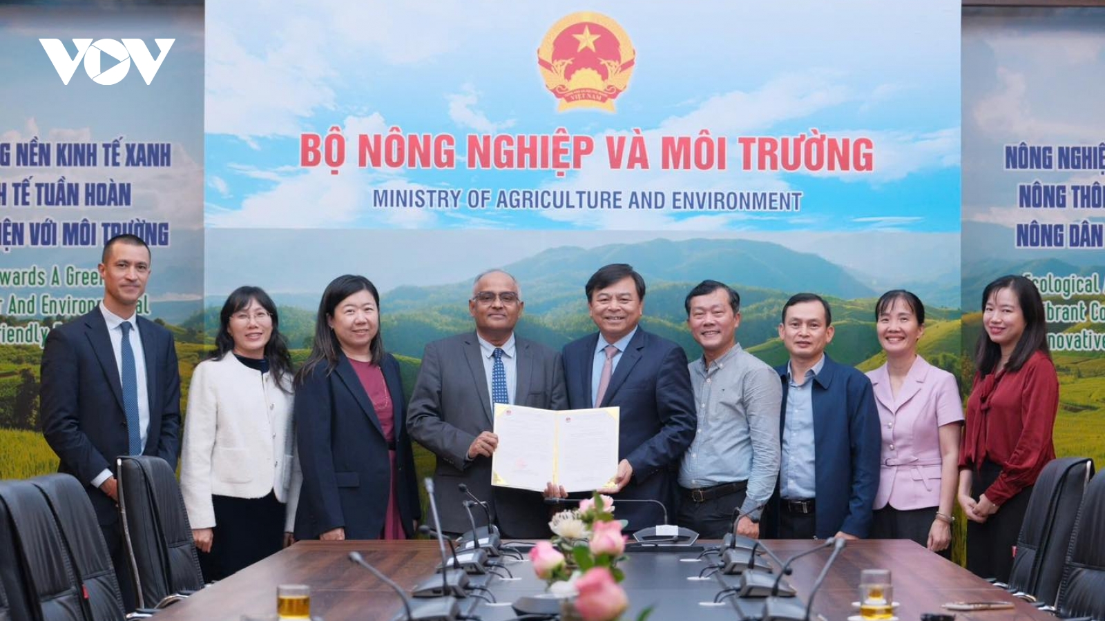 Huy động kịp thời, hiệu quả nguồn lực quốc tế hỗ trợ người dân vùng thiên tai