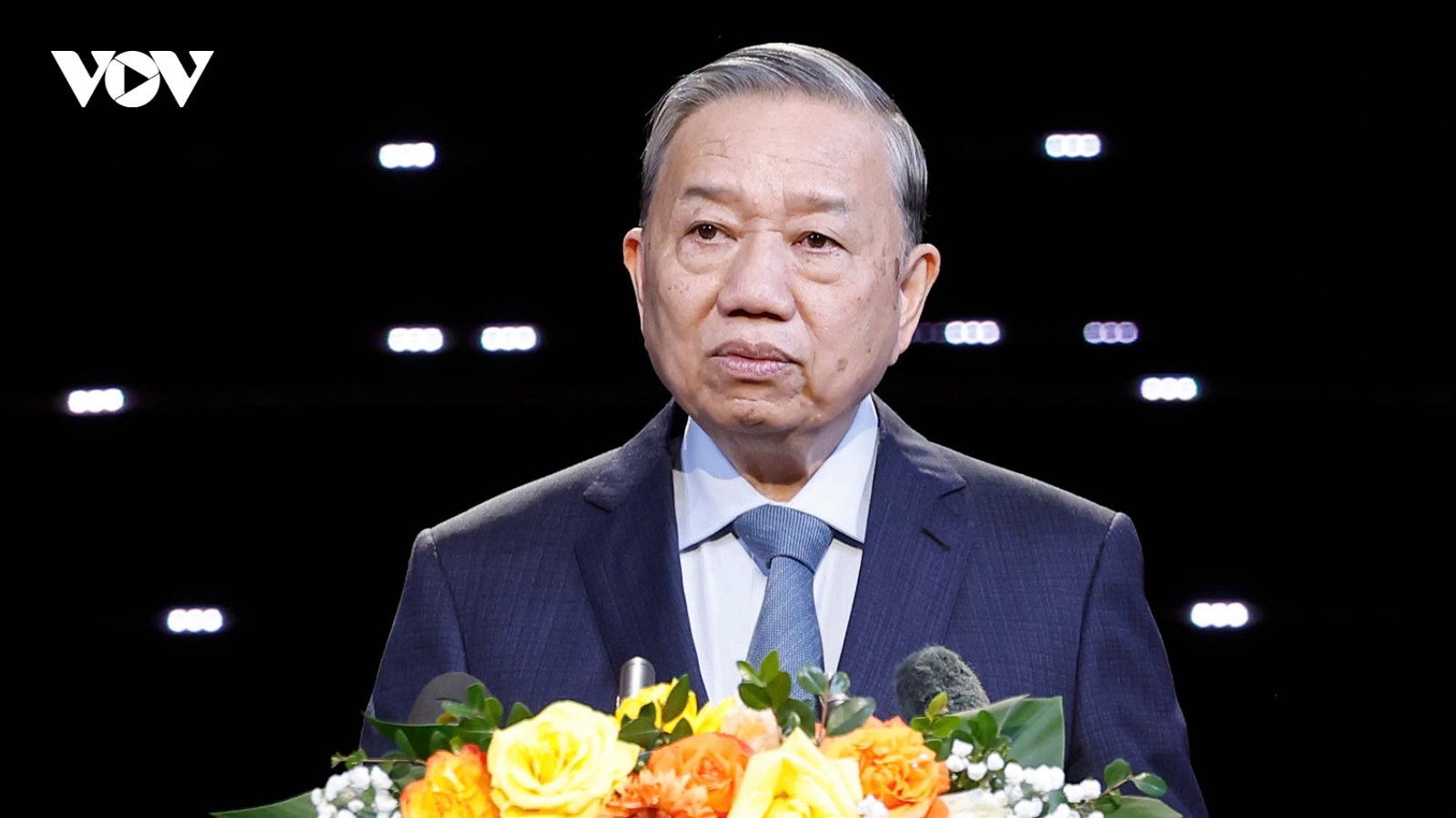 Tổng Bí thư: Mỗi cán bộ, đảng viên nêu gương bằng hành động cụ thể