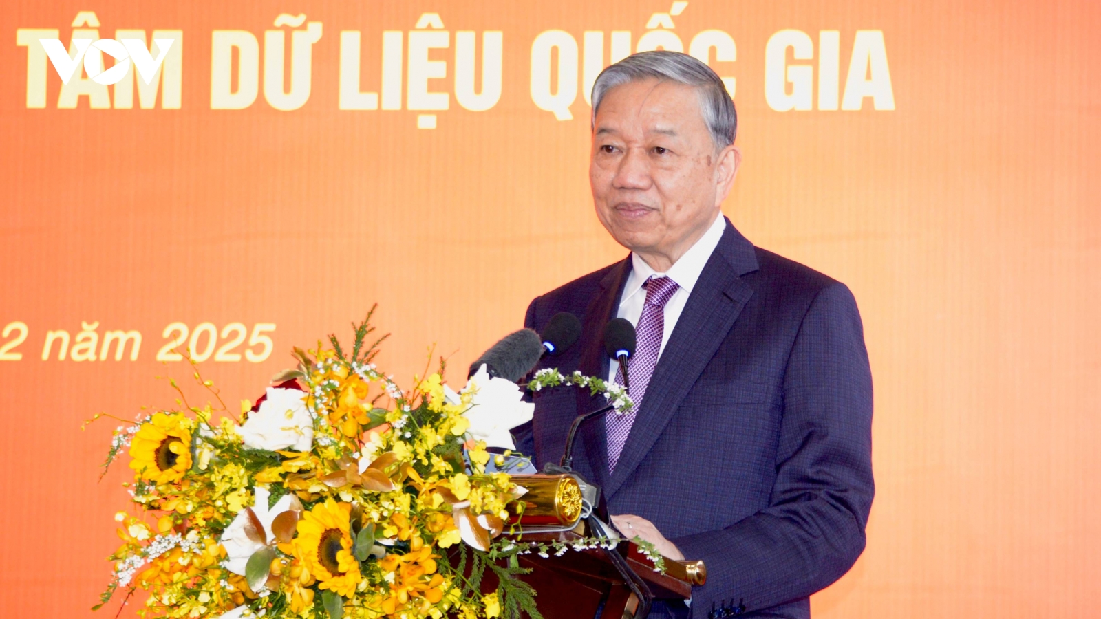 Tổng Bí thư: Không đánh đổi an ninh, an toàn dữ liệu lấy tiện lợi hay tốc độ