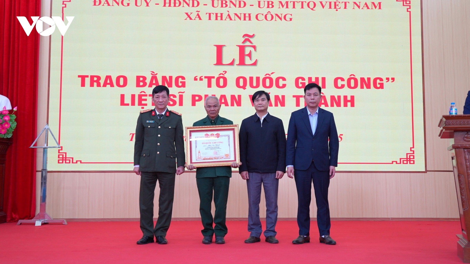 Trao Bằng "Tổ quốc ghi công" cho Tổ trưởng bị lũ cuốn ở Thái Nguyên