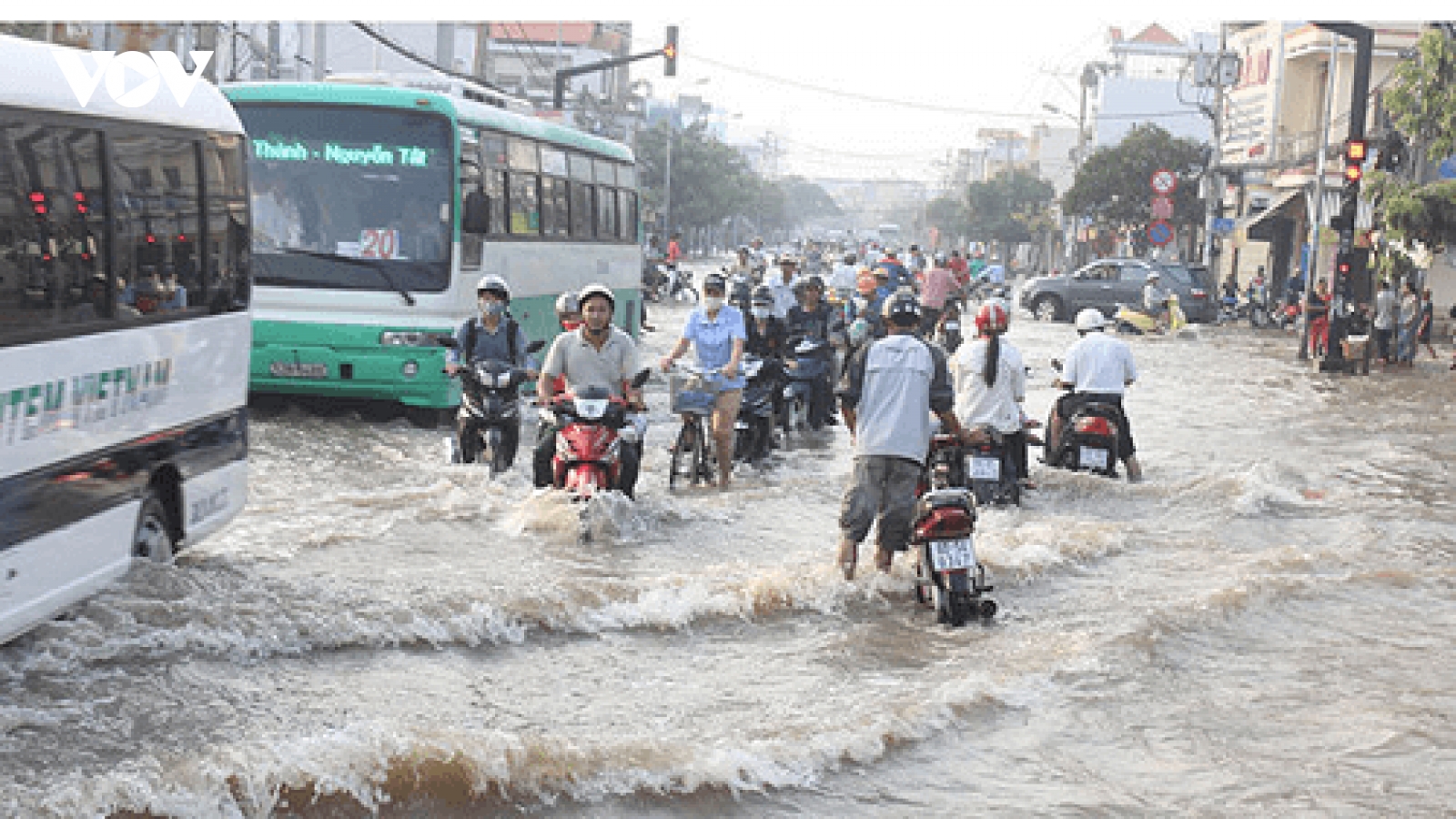 Cảnh báo triều cường tại ven biển phía Đông Nam Bộ từ ngày 5–6/12