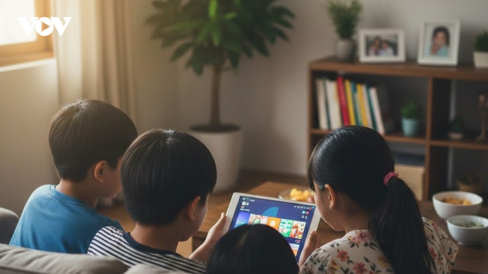 Bảo vệ trẻ em trên môi trường mạng xã hội: Có phải cứ cấm là tối ưu?