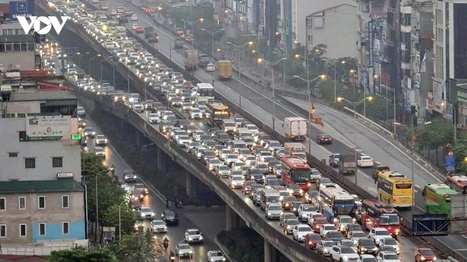 Hà Nội hạn chế một số phương tiện lưu thông trên Vành đai 3 trên cao từ 1/2026