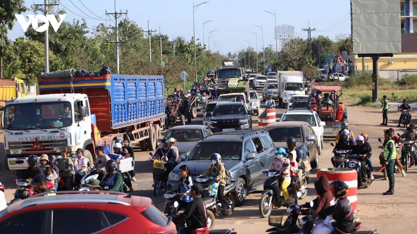 Hơn 8.000 gia đình phải sơ tán vì xung đột Campuchia - Thái Lan tái bùng phát