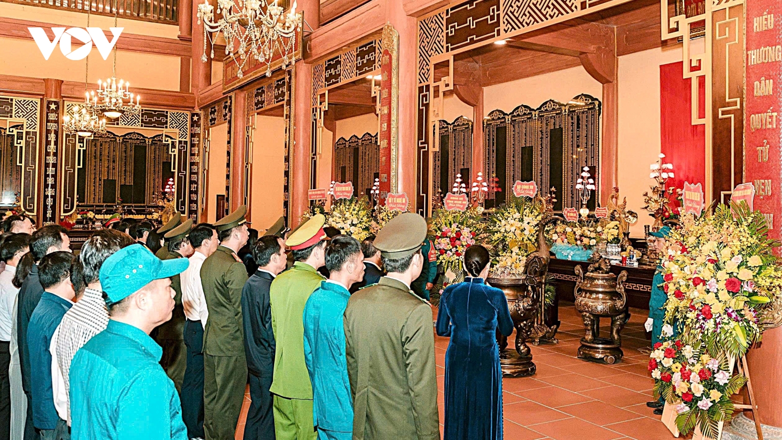 Nghệ An: Dâng hương tại đền thờ và nghĩa trang liệt sỹ Yên Thành