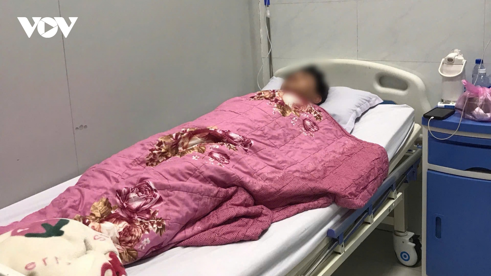 Quảng Ngãi khẩn trương xử lý các trường hợp nghi ngộ độc thực phẩm do ăn bánh mì