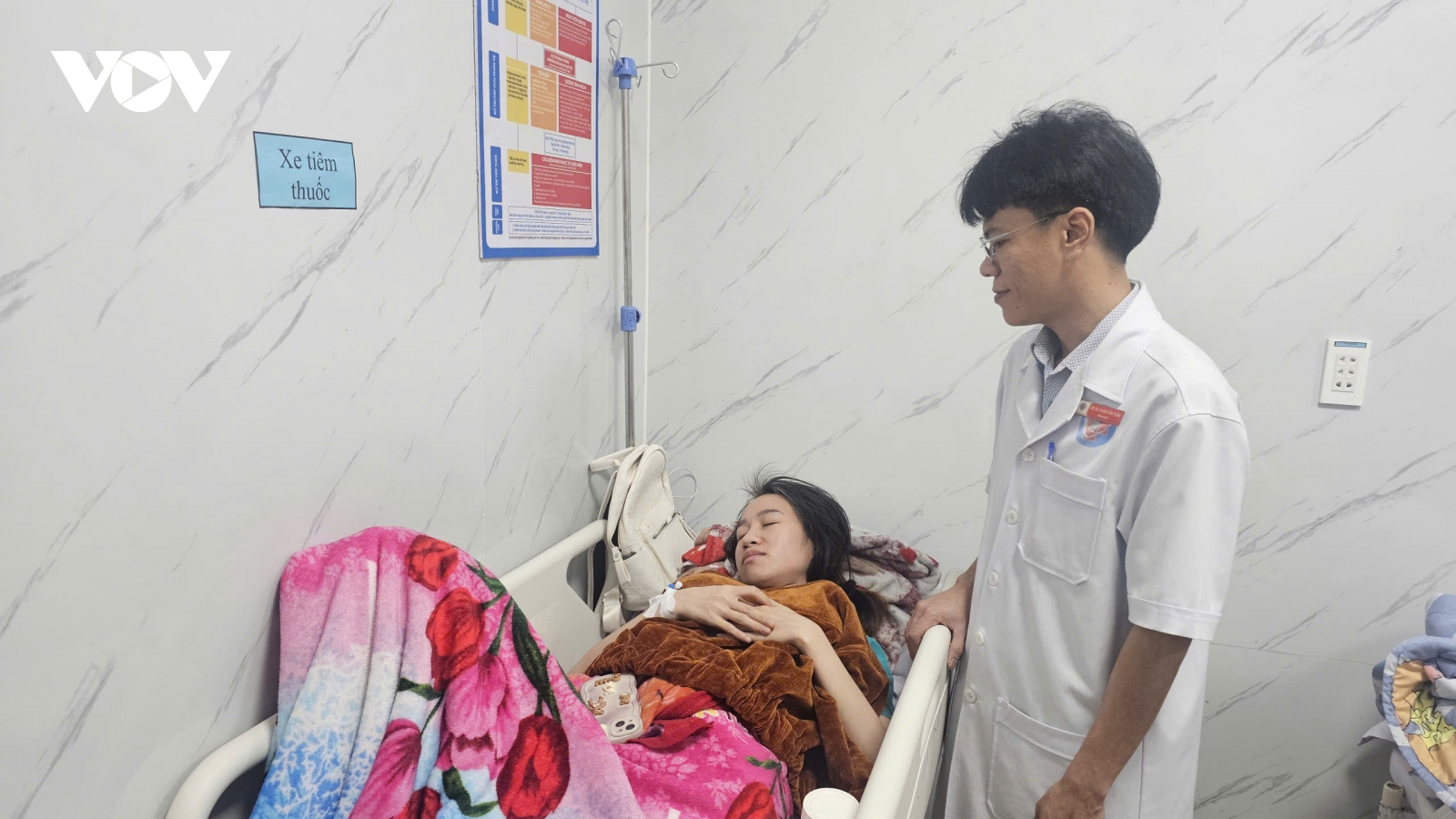 Điều tra vụ nghi ngộ độc thực phẩm ở Quảng Ngãi