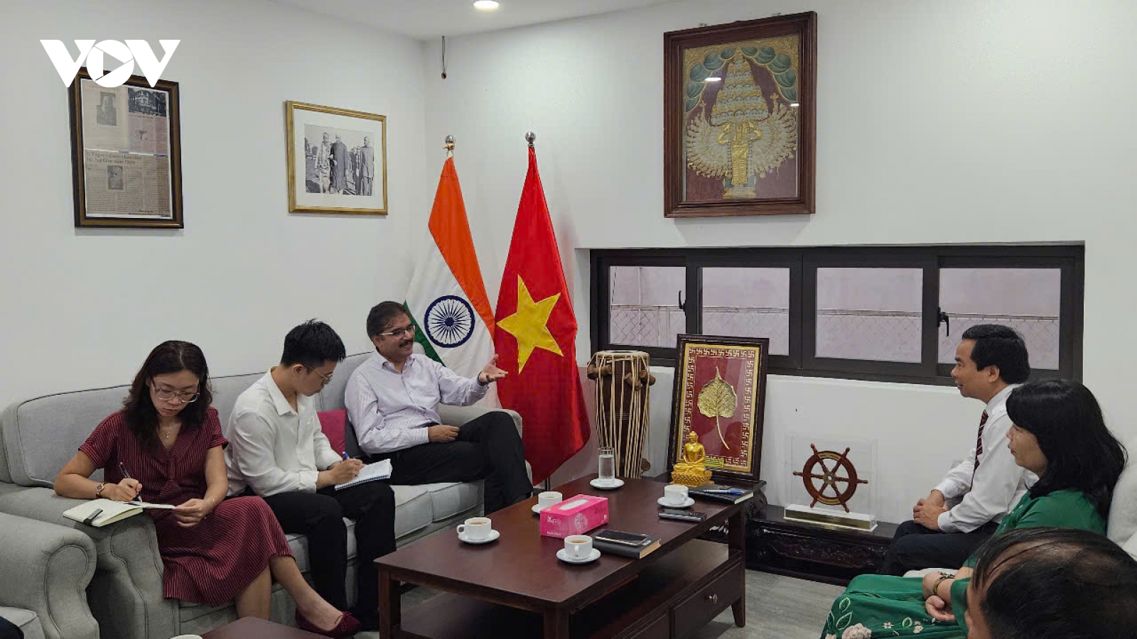 Tổng lãnh sự quán Ấn Độ tại TP.HCM thúc đẩy hợp tác truyền thông với VOV