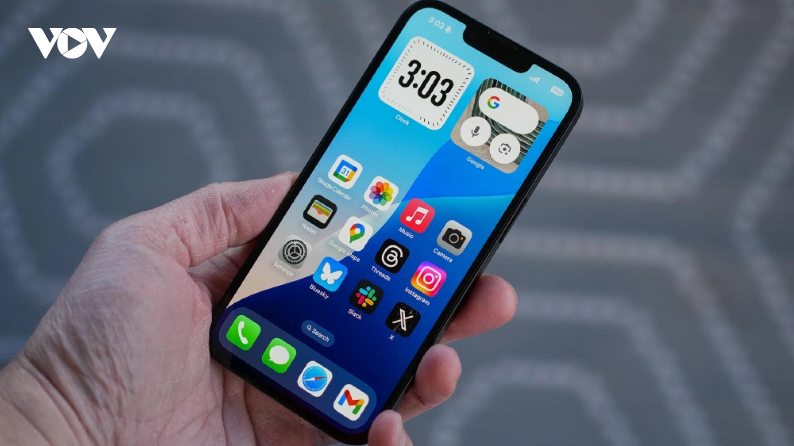 iPhone đầu tiên của năm sắp được Apple trình làng với giá không đổi?