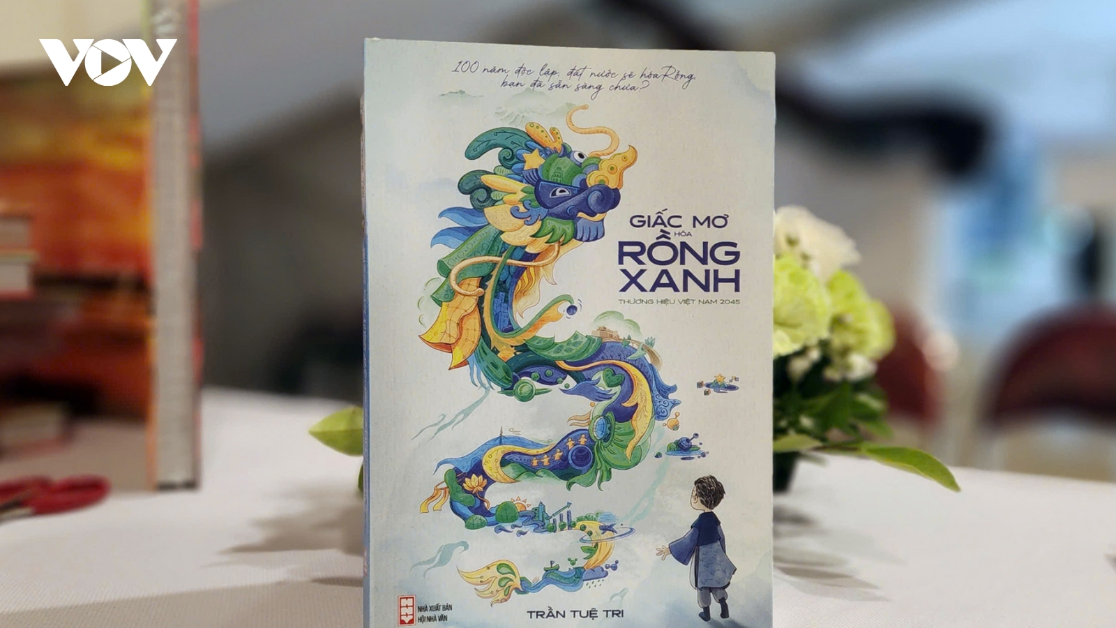 Cậu bé 12 tuổi kể chuyện tương lai đất nước trong “Giấc mơ hóa Rồng Xanh”