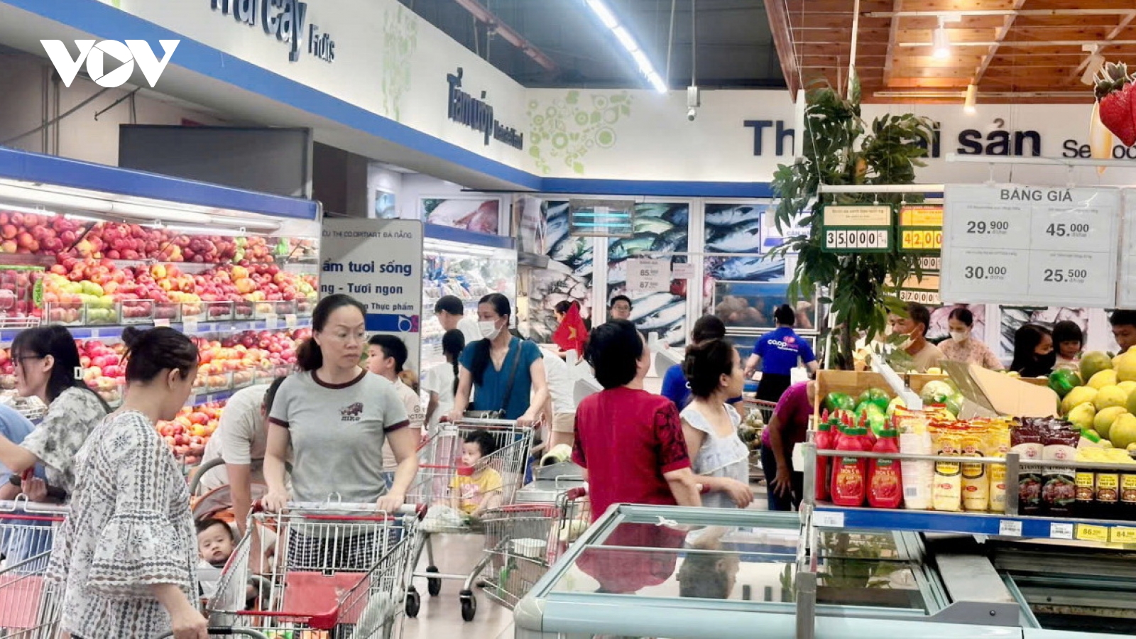 Sức mua hàng Tết tại Đà Nẵng tăng, không khí bắt đầu nhộn nhịp