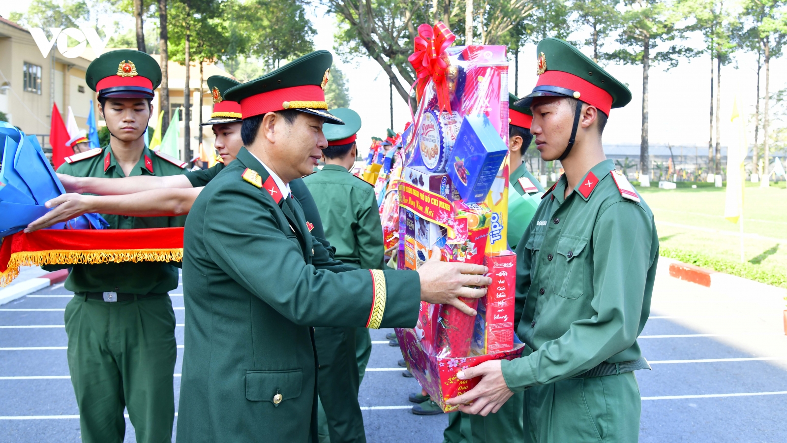 TP.HCM, Đắk Lắk tiễn hơn 1.300 quân nhân hoàn thành nghĩa vụ quân sự