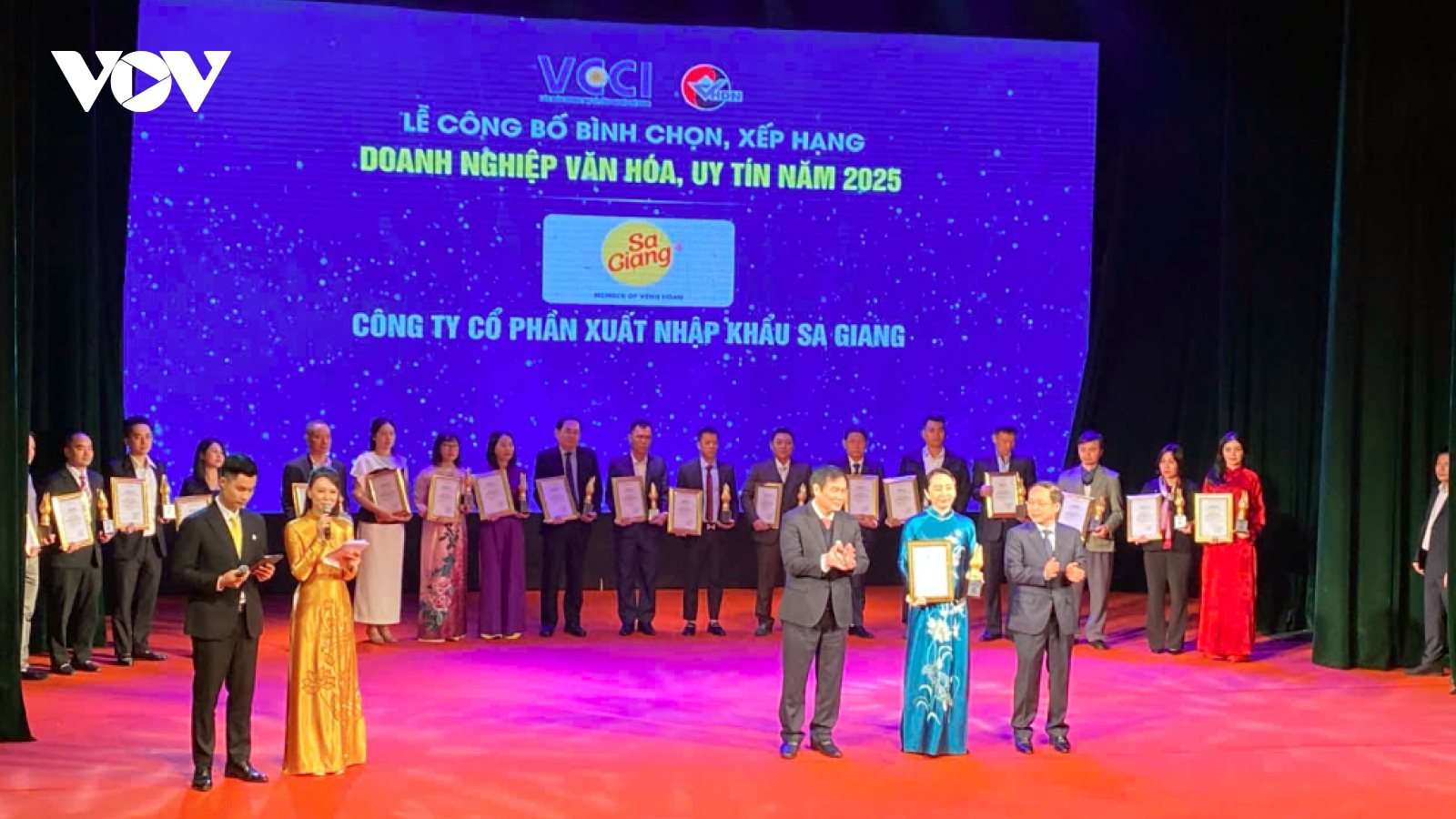 68 companies honoured for business ethics and corporate culture