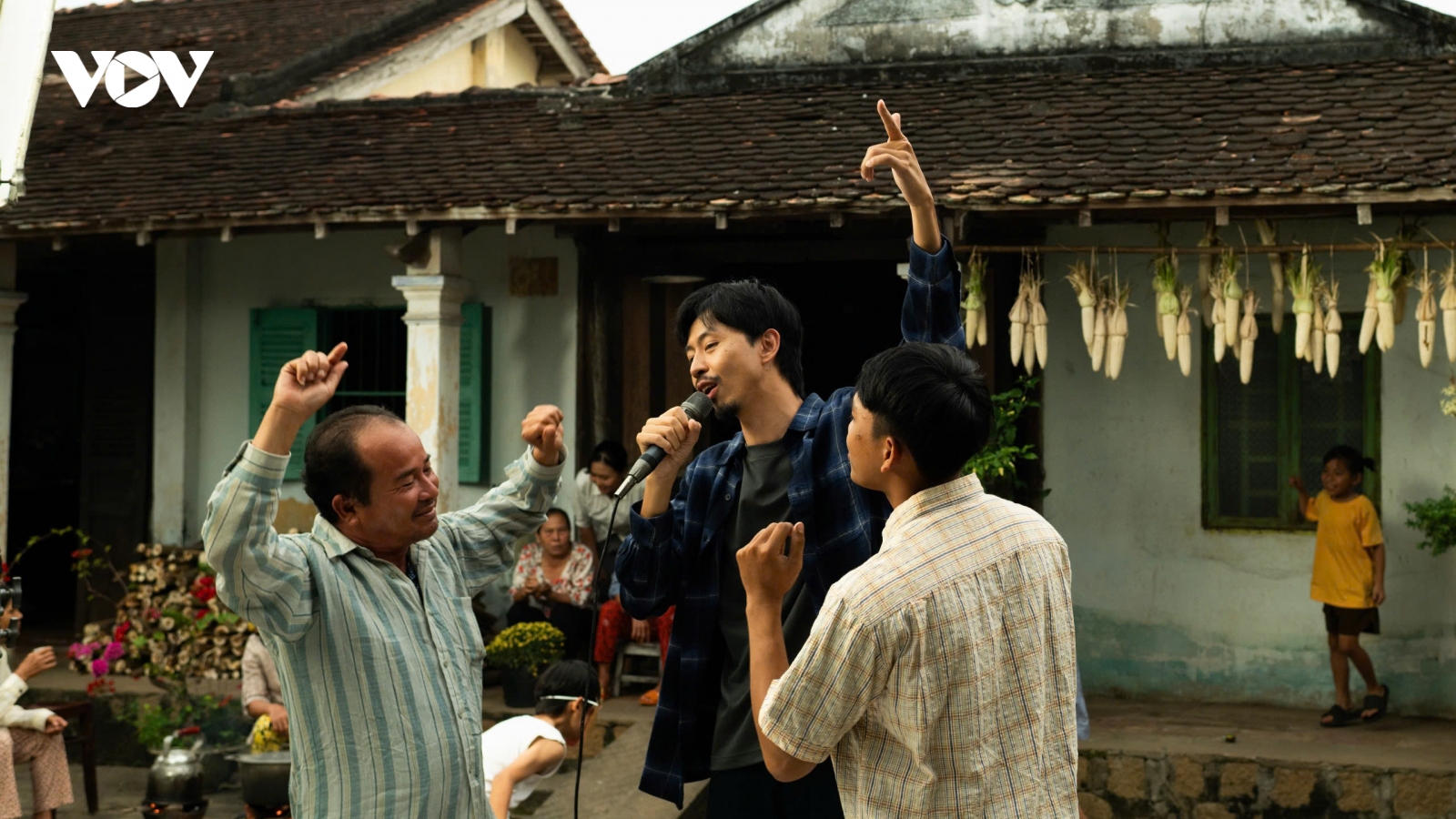 Đen lần đầu viết về cha trong ca khúc mới ra mắt dịp Tết
