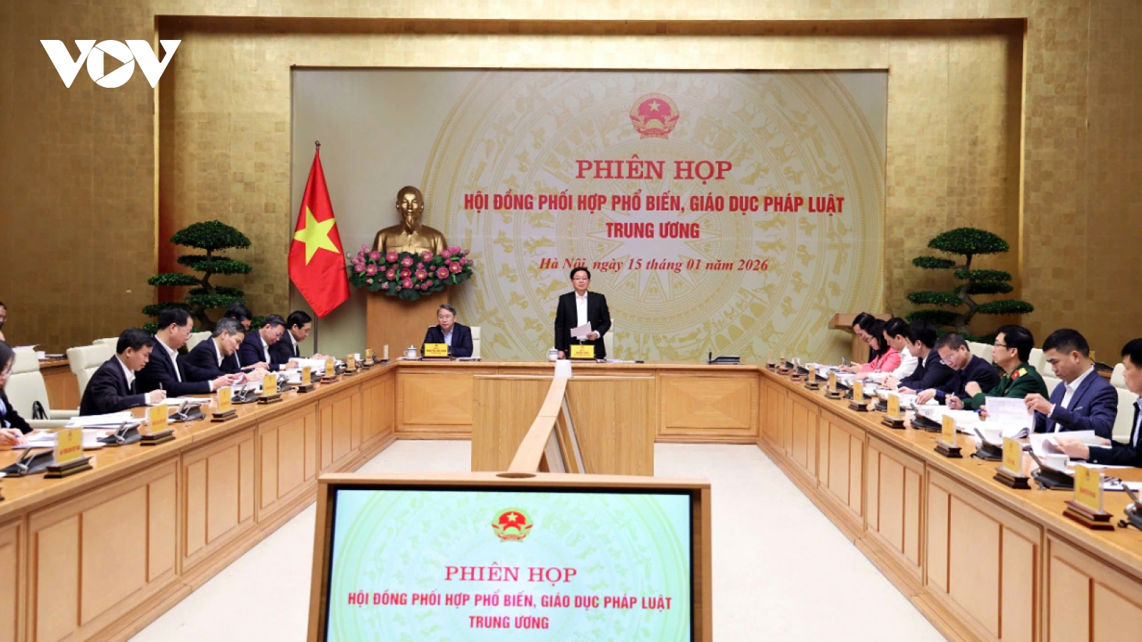 Government urges stronger policy communication in legal education efforts