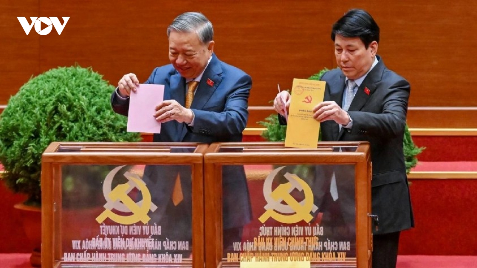 List of 13th tenure Politburo and Secretariat members re-elected to 14th Party Central Committee